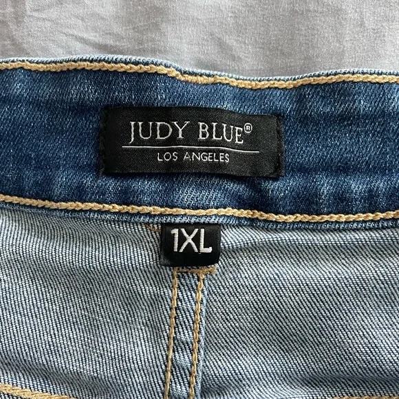 Judy Blue Ripped Denim Jean Shorts 1XL - Picture 5 of 6